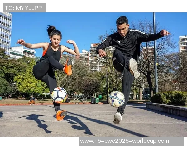 足球姿势图片大全展示多样技巧与风格助你提升球技与观赏乐趣